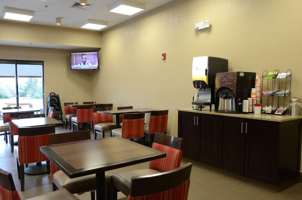 Comfort Inn & Suites Cave City Ngoại thất bức ảnh
